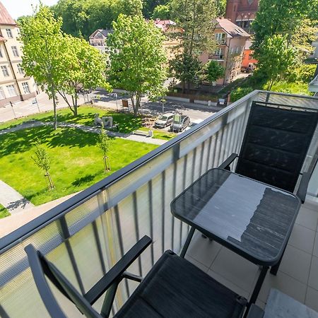 Seaside Breeze Stylish Apartment Balcony & Parking By Noclegi Renters Miedzyzdroje Eksteriør bilde