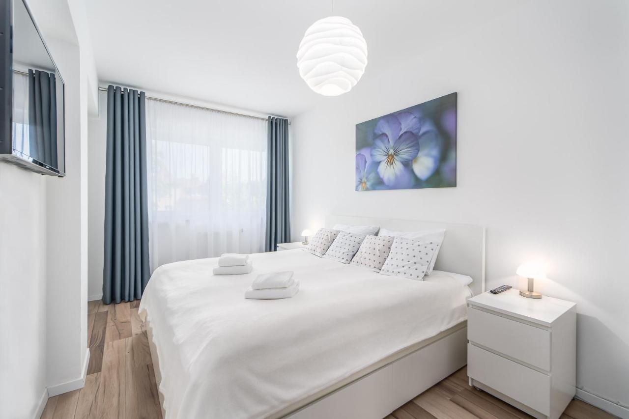 Seaside Breeze Stylish Apartment Balcony & Parking By Noclegi Renters Miedzyzdroje Eksteriør bilde