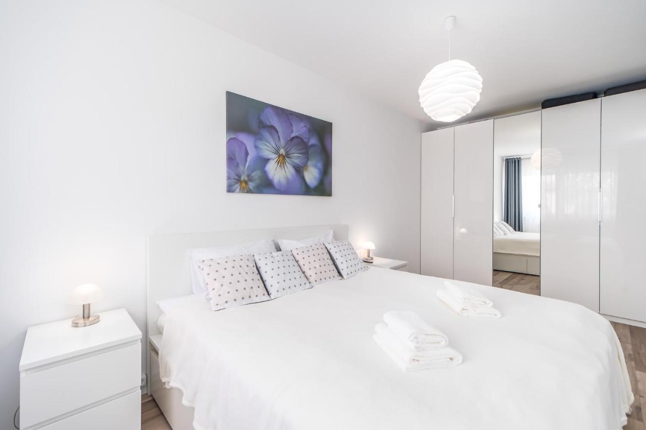 Seaside Breeze Stylish Apartment Balcony & Parking By Noclegi Renters Miedzyzdroje Eksteriør bilde